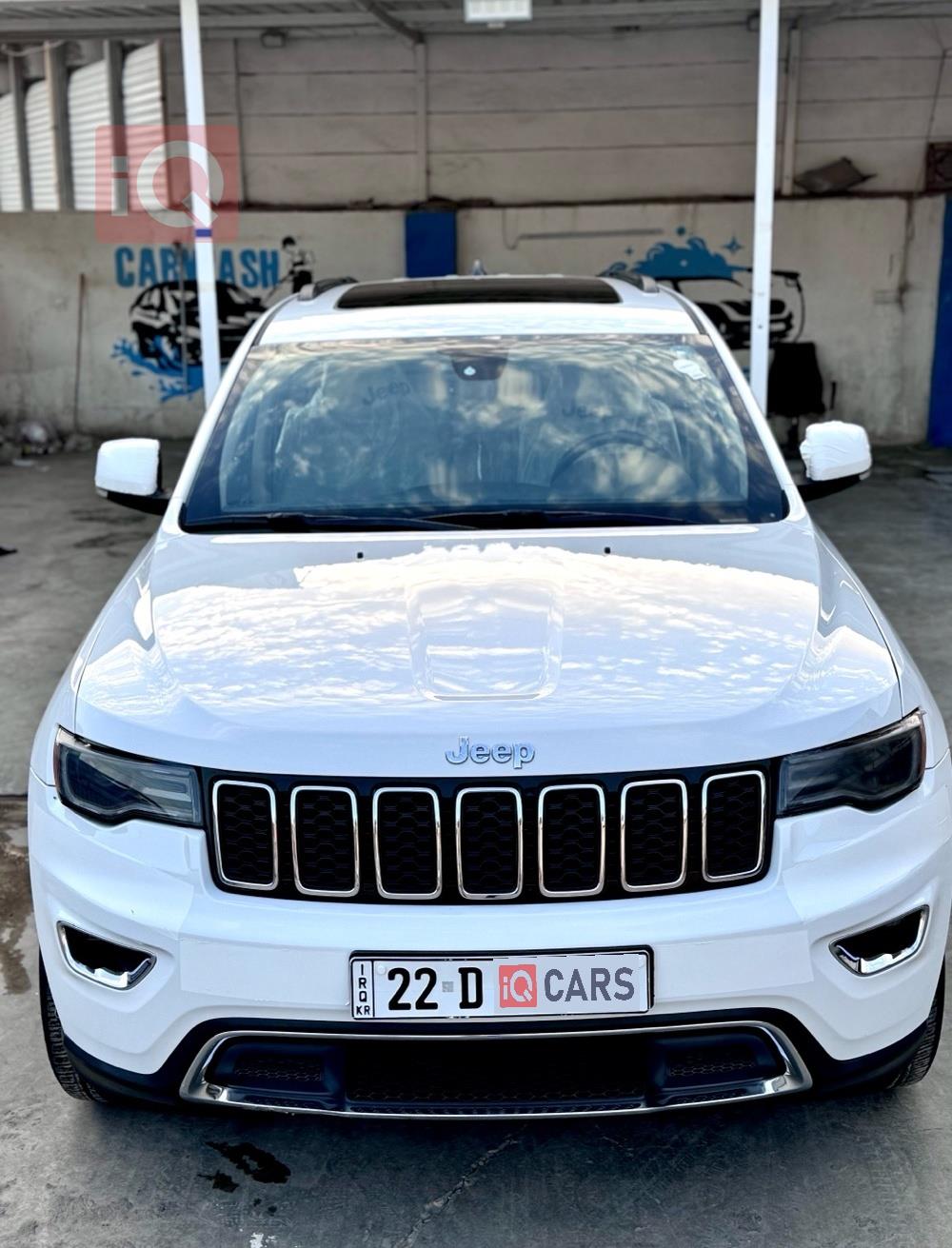 جیپ گراند شیرۆکی